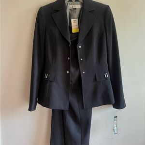 Women’s Black Suit Blazer